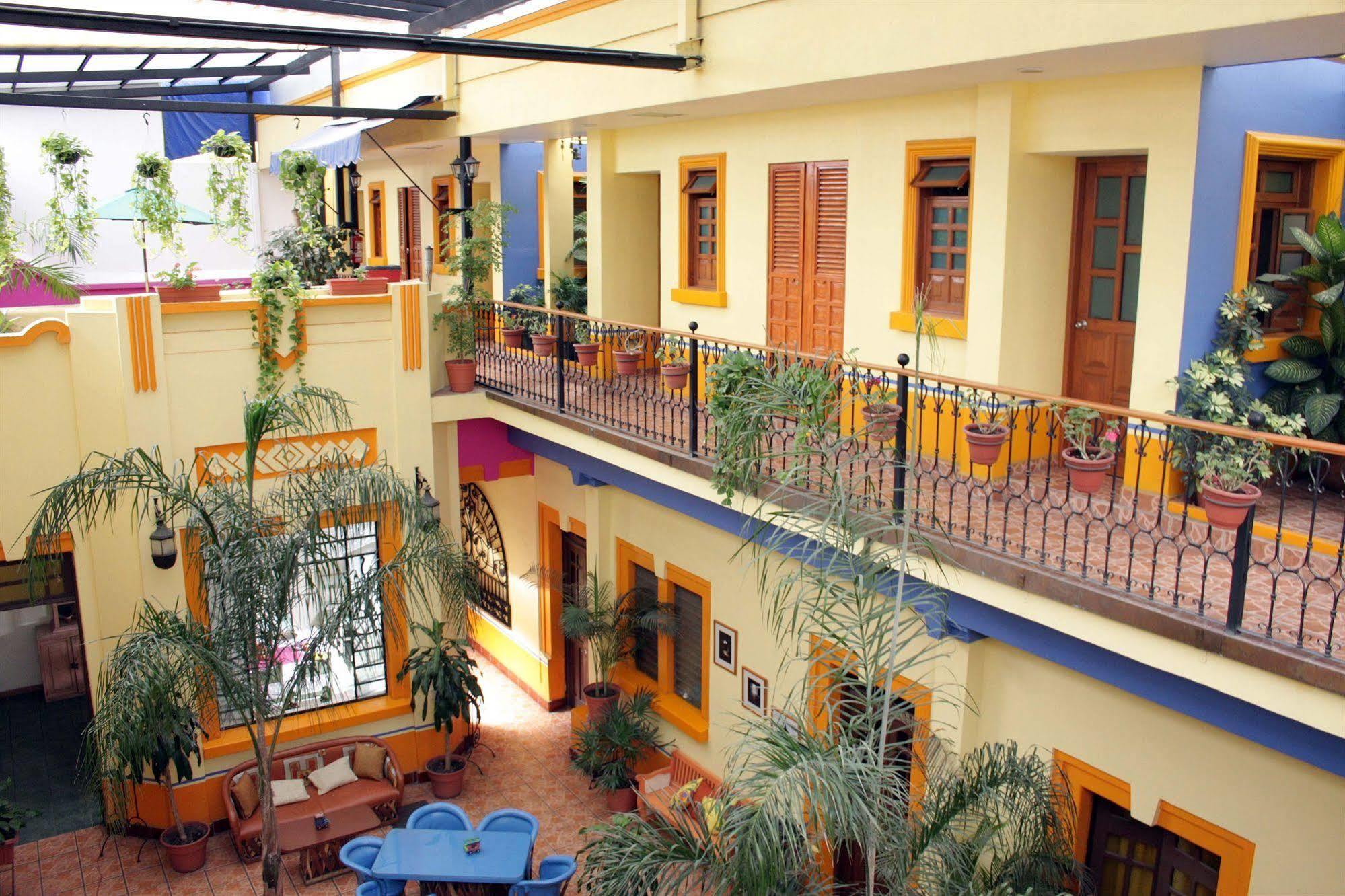 Casa Vilasanta Guadalajara Dış mekan fotoğraf