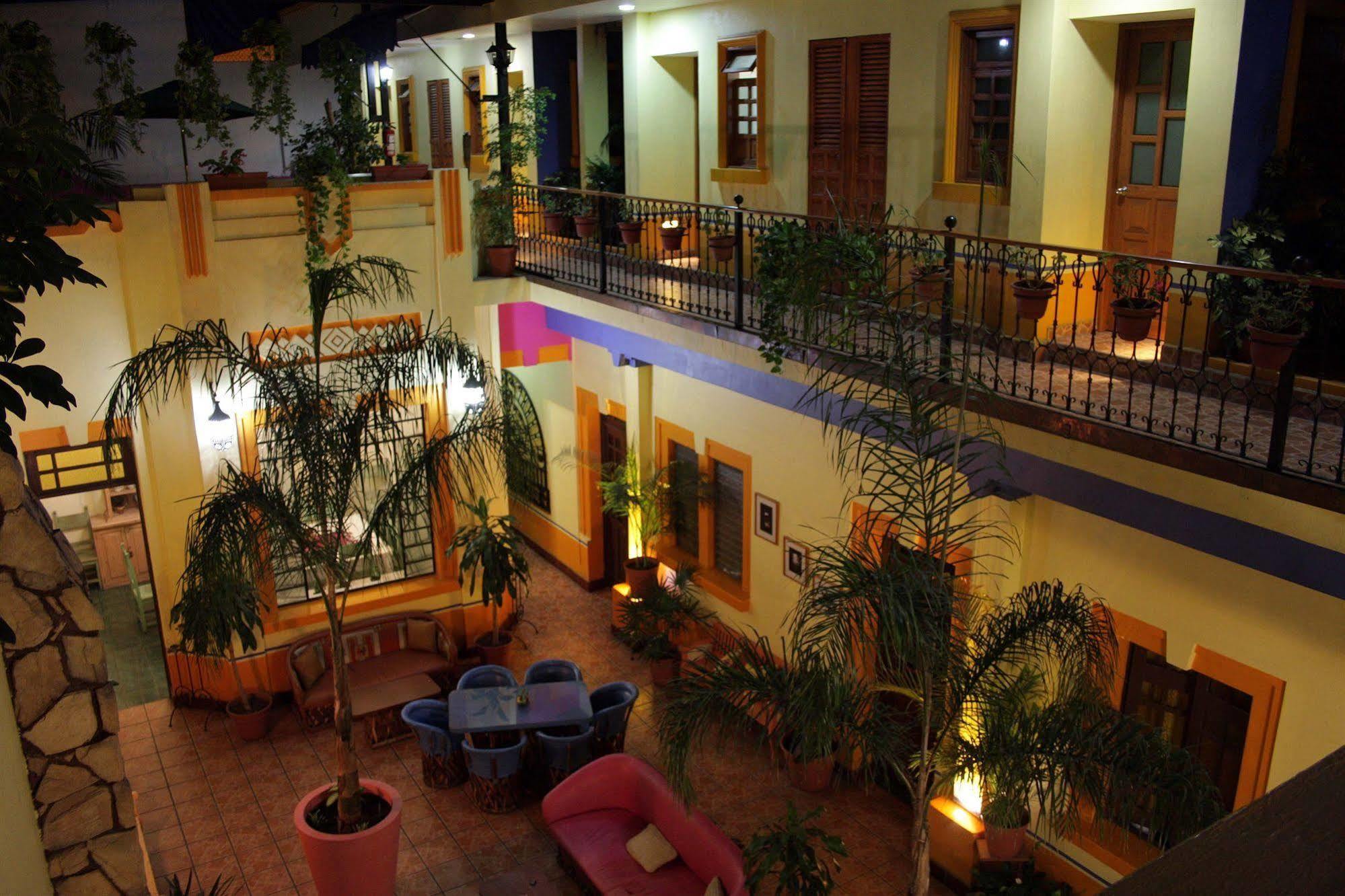 Casa Vilasanta Guadalajara Dış mekan fotoğraf